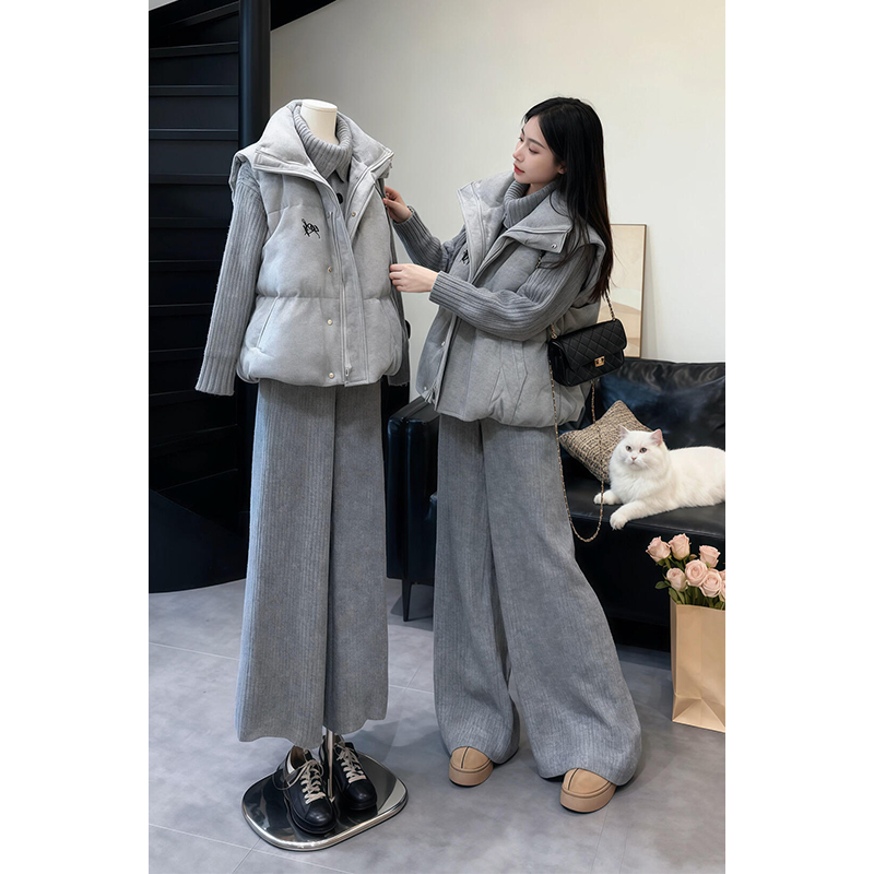 MARIE.COCO秋冬新款灰色无袖马甲棉服叠穿高领打底上衣休闲裤套装