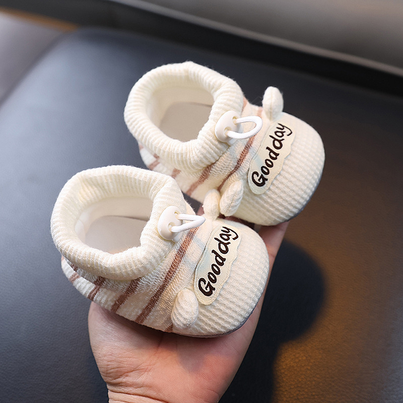 春秋男女婴童学步鞋宝宝防掉薄款透气鞋袜0-1岁软底洋气防滑可爱