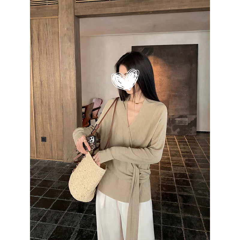 Moses Queen/魔西女王慵懒风早秋v领设计交叉绑带收腰针织衫上衣