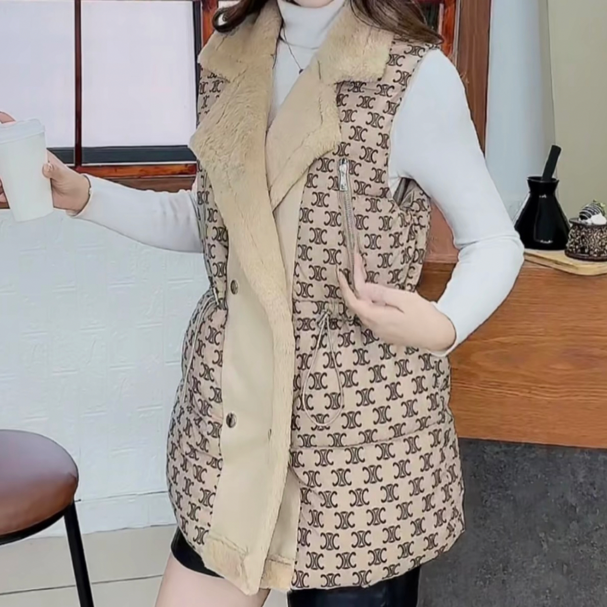 极简风冬季通勤风马甲宽松型马夹百搭韩版小香风女士