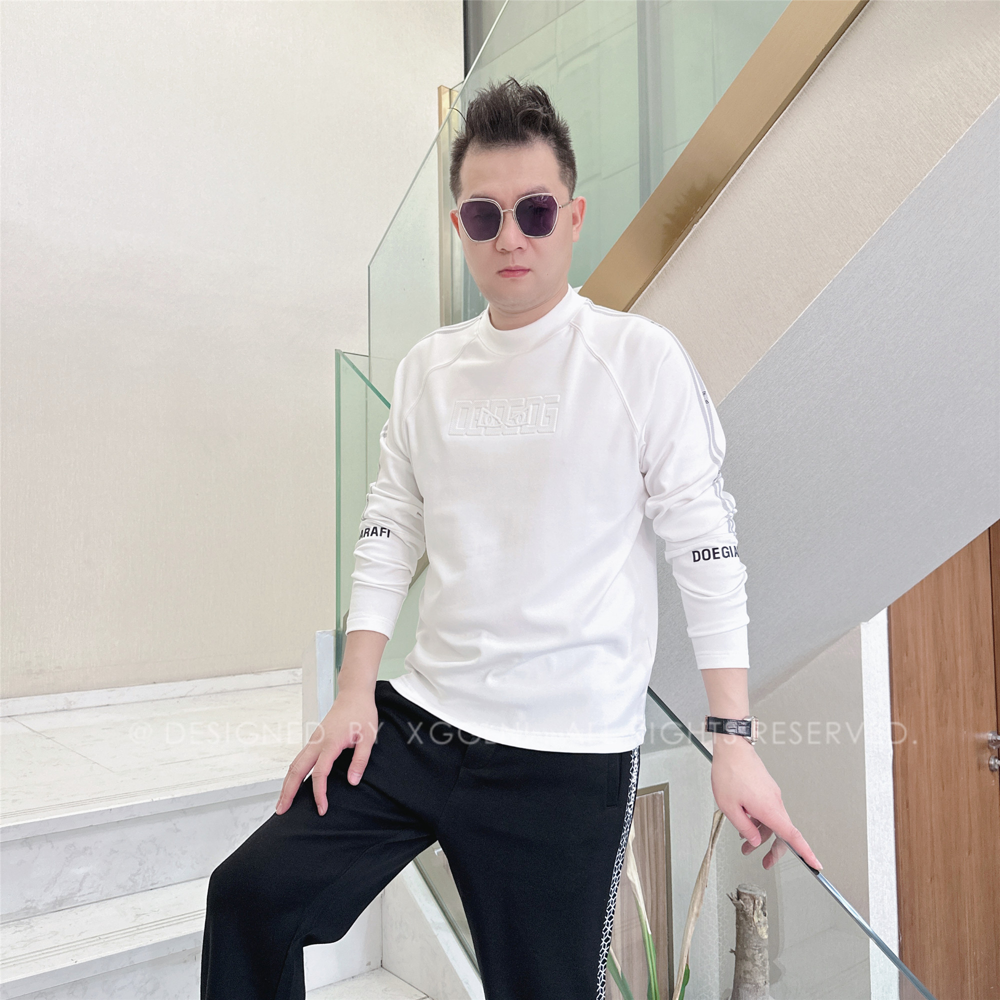 秋冬款（微阔版）DOE两臂字母半环绕男士品质高端轻奢上档次长袖t恤