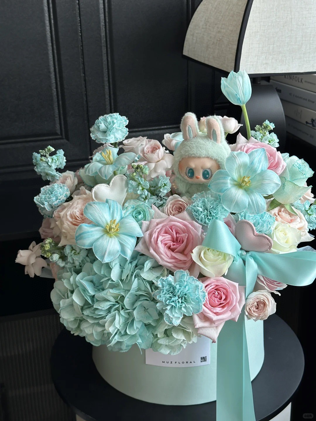 东方家  新款圆形抱抱桶情人节礼盒花店花艺包装资材ins风抱抱桶