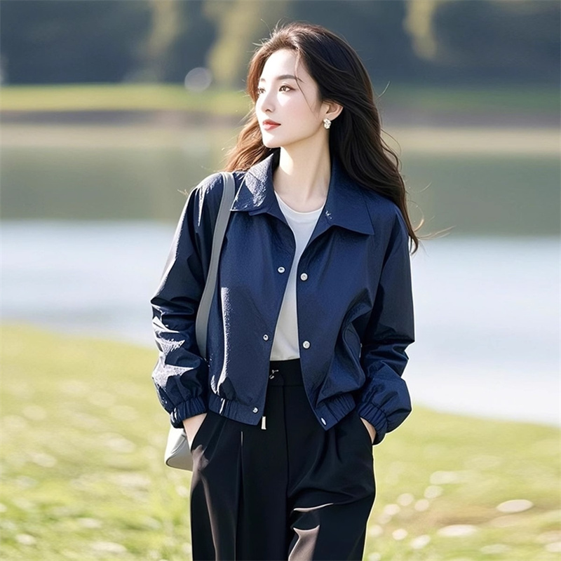 今年爆款韩版短款外套女春秋2025年新款气质小个子高级感休闲上衣