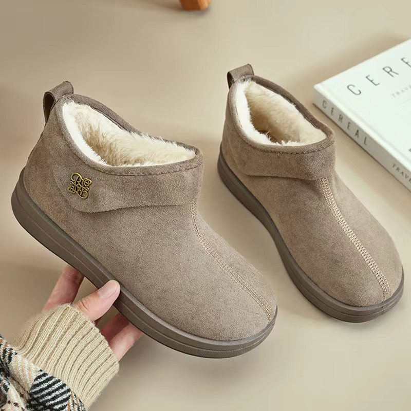 冬季女士棉鞋短靴一脚蹬平跟极简风雪地靴加绒加厚防滑耐磨短靴