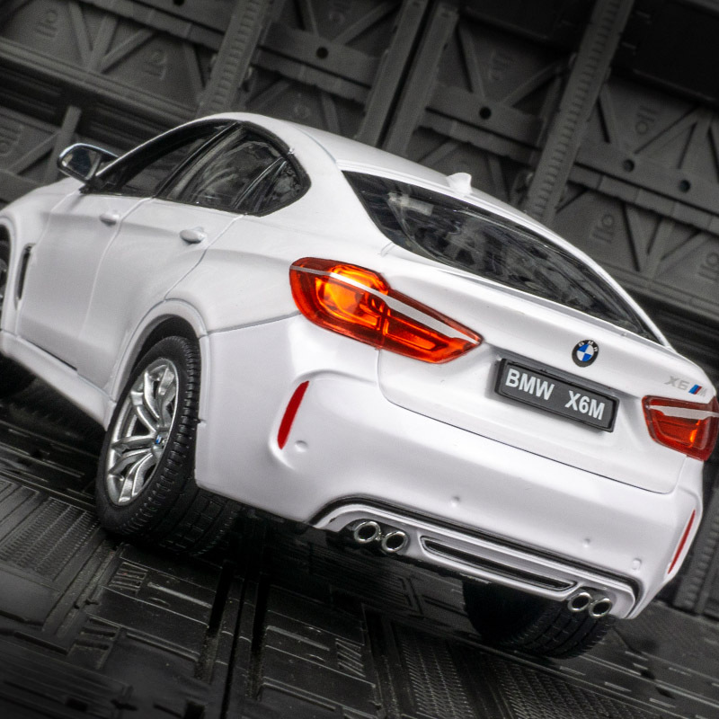 星辉X6M仿真合金轿车SUV越野玩具车模金属摆件收藏124比例多色可