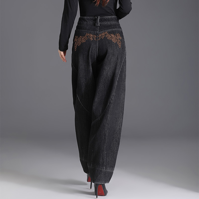 2025秋冬加绒刺绣花高腰牛仔裤女阔腿灯笼裤女百搭休闲萝卜裤时尚