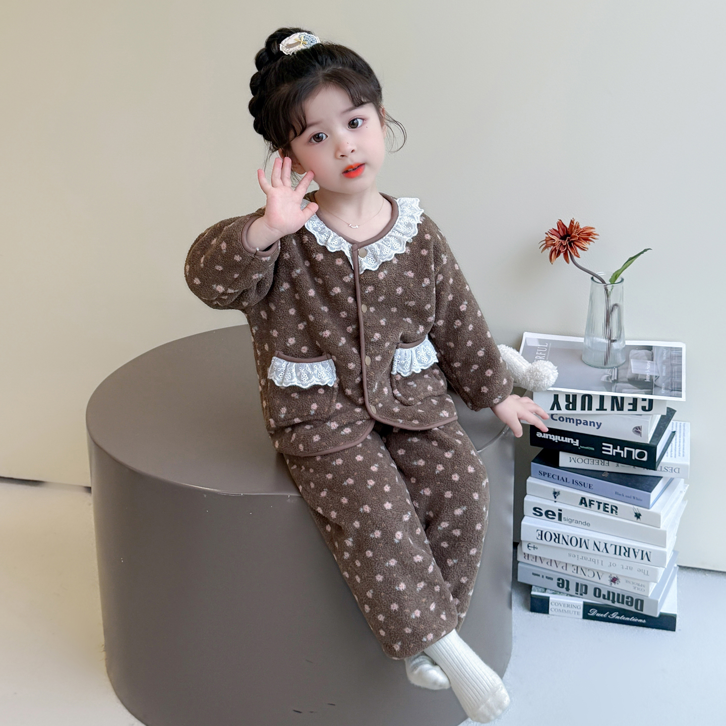 女童睡衣秋冬季2025新款女孩碎花开衫套装女宝宝珊瑚绒儿童家居服