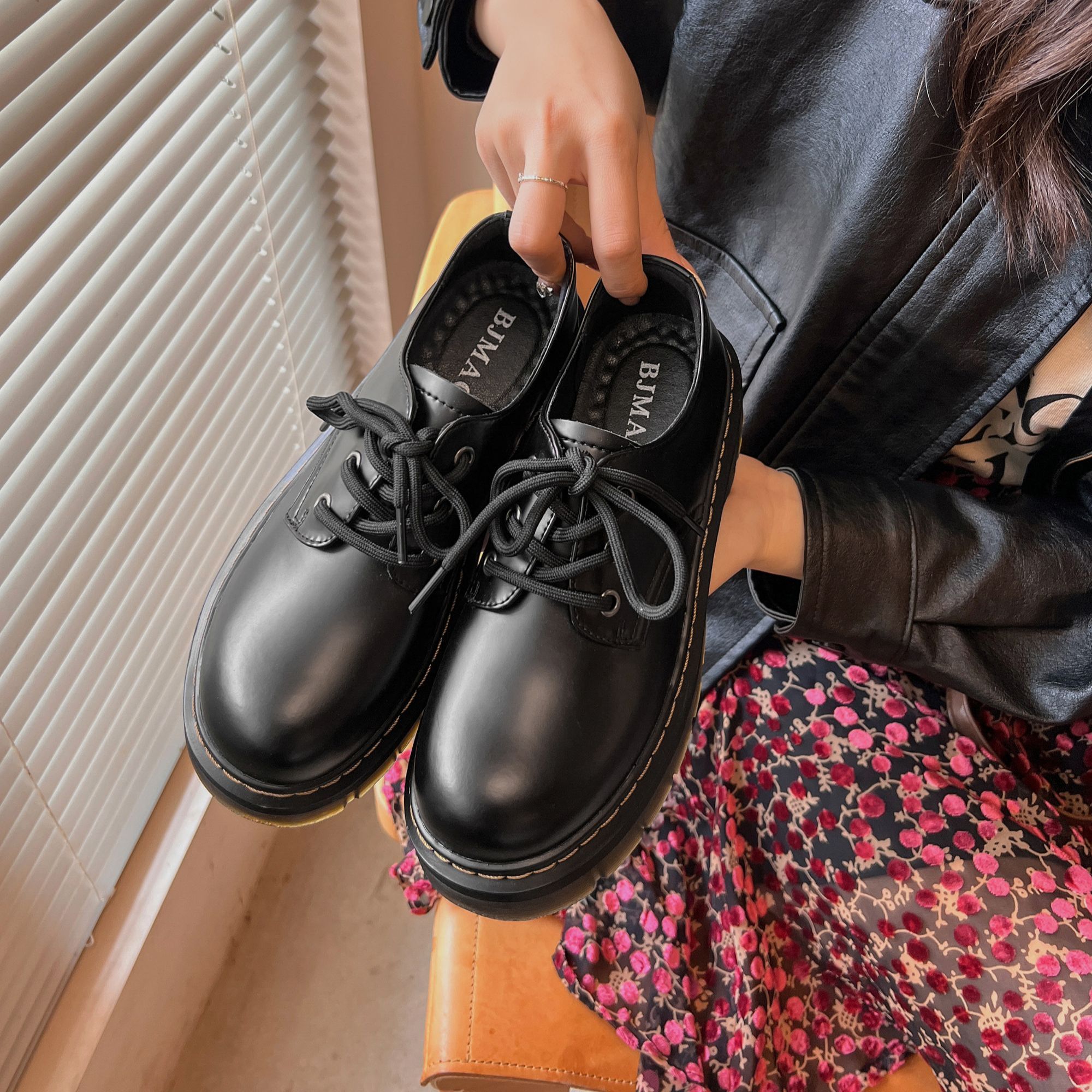 《拍一赠三》伯爵猫皮鞋加绒秋季新款厚底增高乐福鞋女鞋单鞋黑色