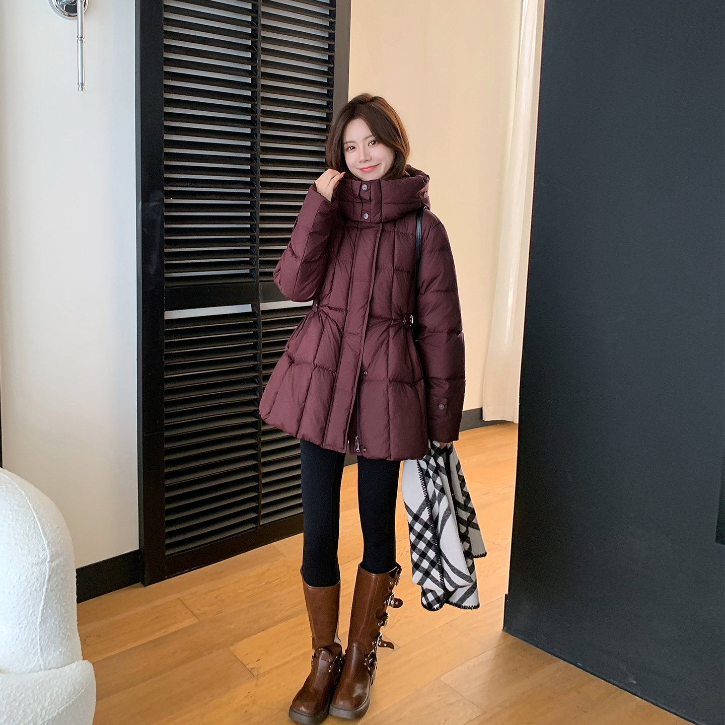 法式高级感气质连帽棉服女冬季新款收腰显瘦中长款防寒保暖棉外套