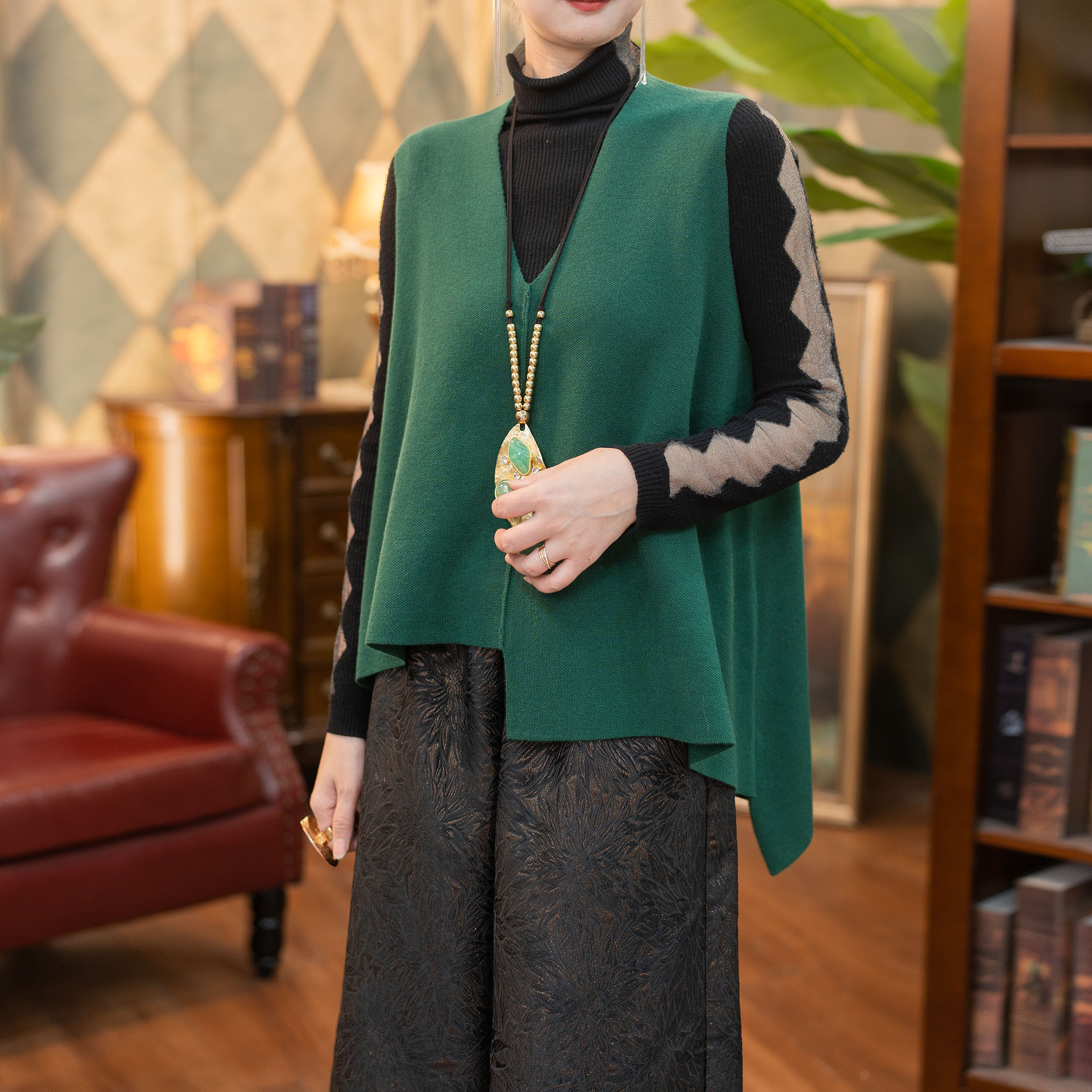 秋冬春女装《碧涧疏斜》女士精致百搭羊毛马夹XD1021M