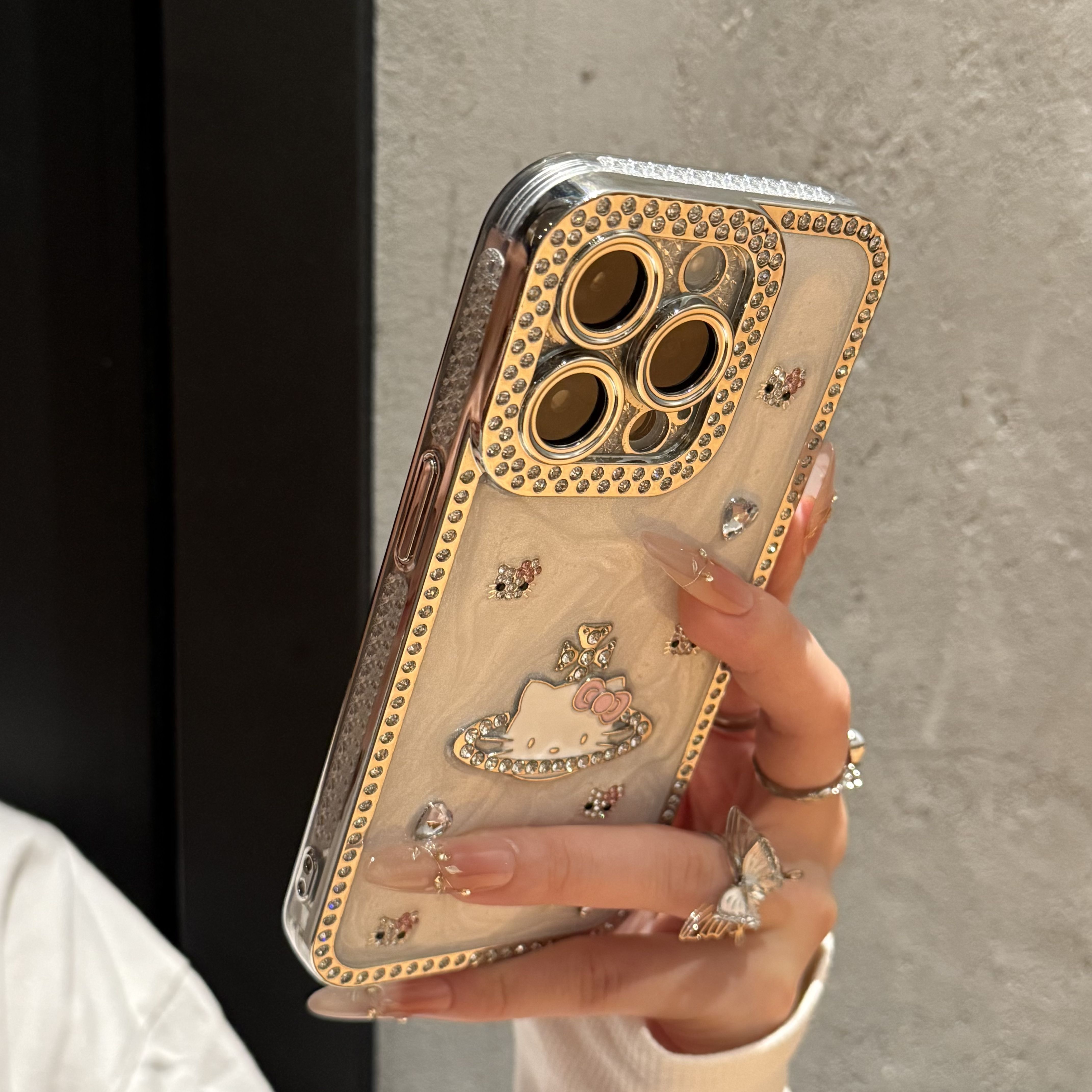 高级镶钻立体西太后KT猫适用iPhone16手机壳14苹果15promax新款13