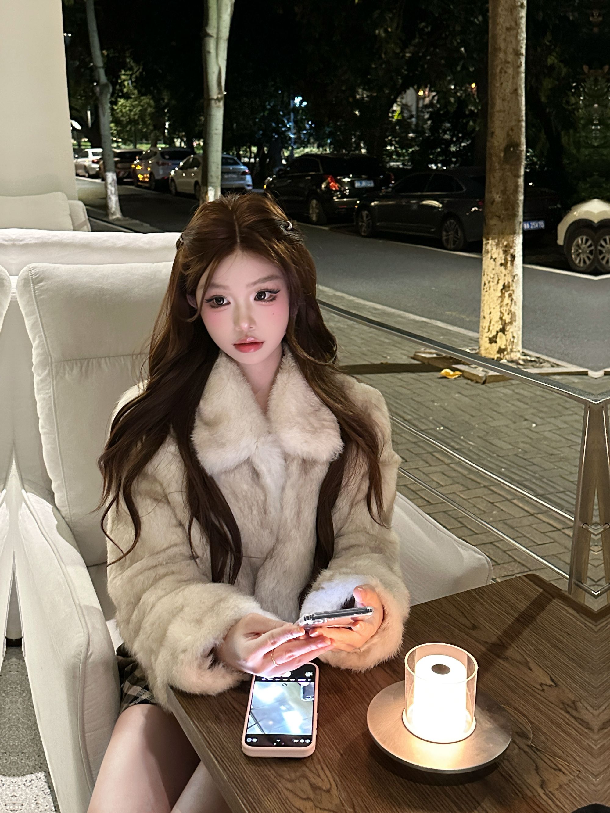 “北欧清晨”2025秋冬新款原创时尚潮流双色兔毛短款皮草外套