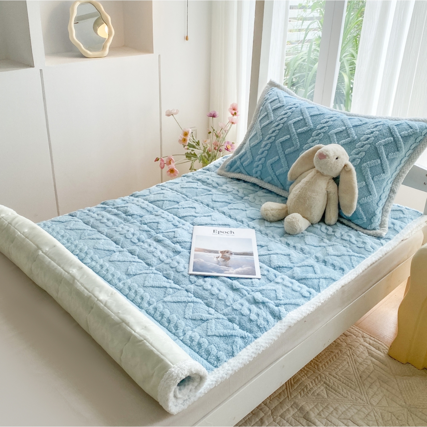 学生宿舍冬季塔芙绒毛毯床垫加厚牛奶绒铺床防滑垫毯加绒床褥垫子