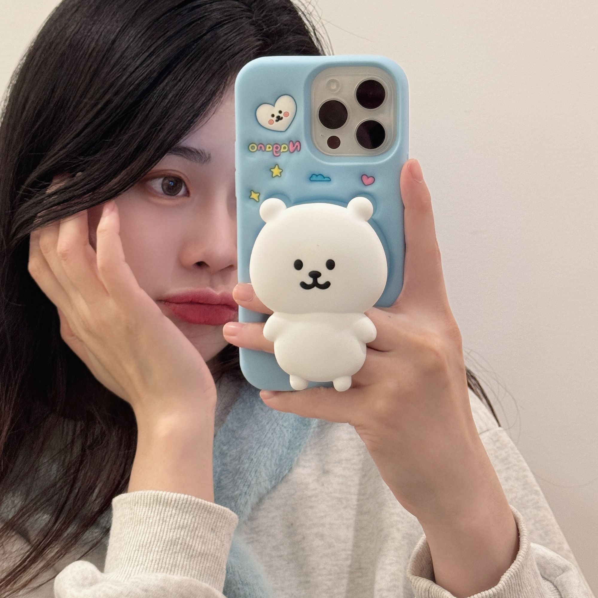 【适用苹果小米】可爱自嘲熊支架小熊iPhone17卡通15立体硅胶手机壳