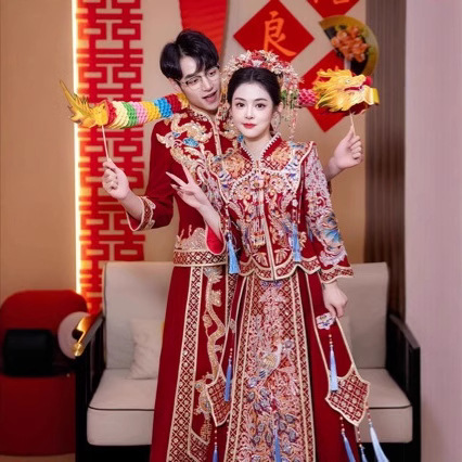 新款高端重工丝绒婚服敬酒服出阁服新娘中式礼服修身款式