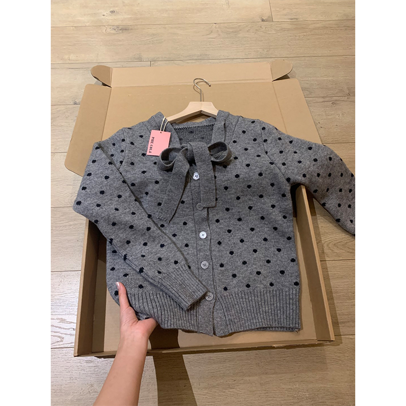高级感灰色波点蝴蝶结系带2025毛衣开衫外套女早秋季内搭针织上衣
