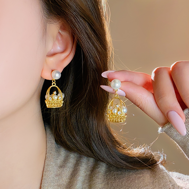 合金仿珍珠耳饰 珍珠微镶提篮耳坠女2025新款耳钉高级感耳环耳饰