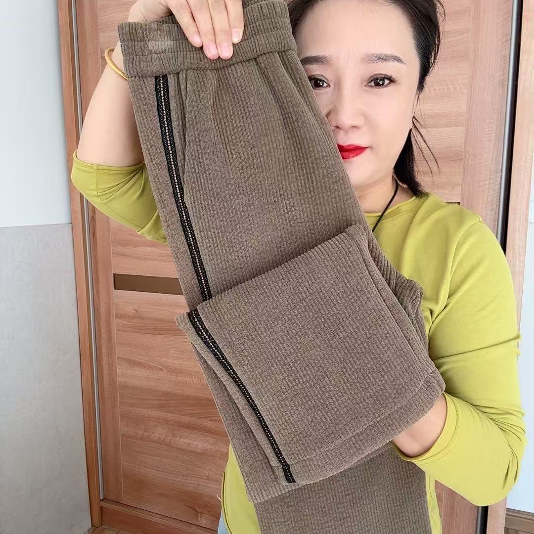 8770款雪尼尔直筒长裤面料柔软舒适洋气时尚又百搭秋冬适用