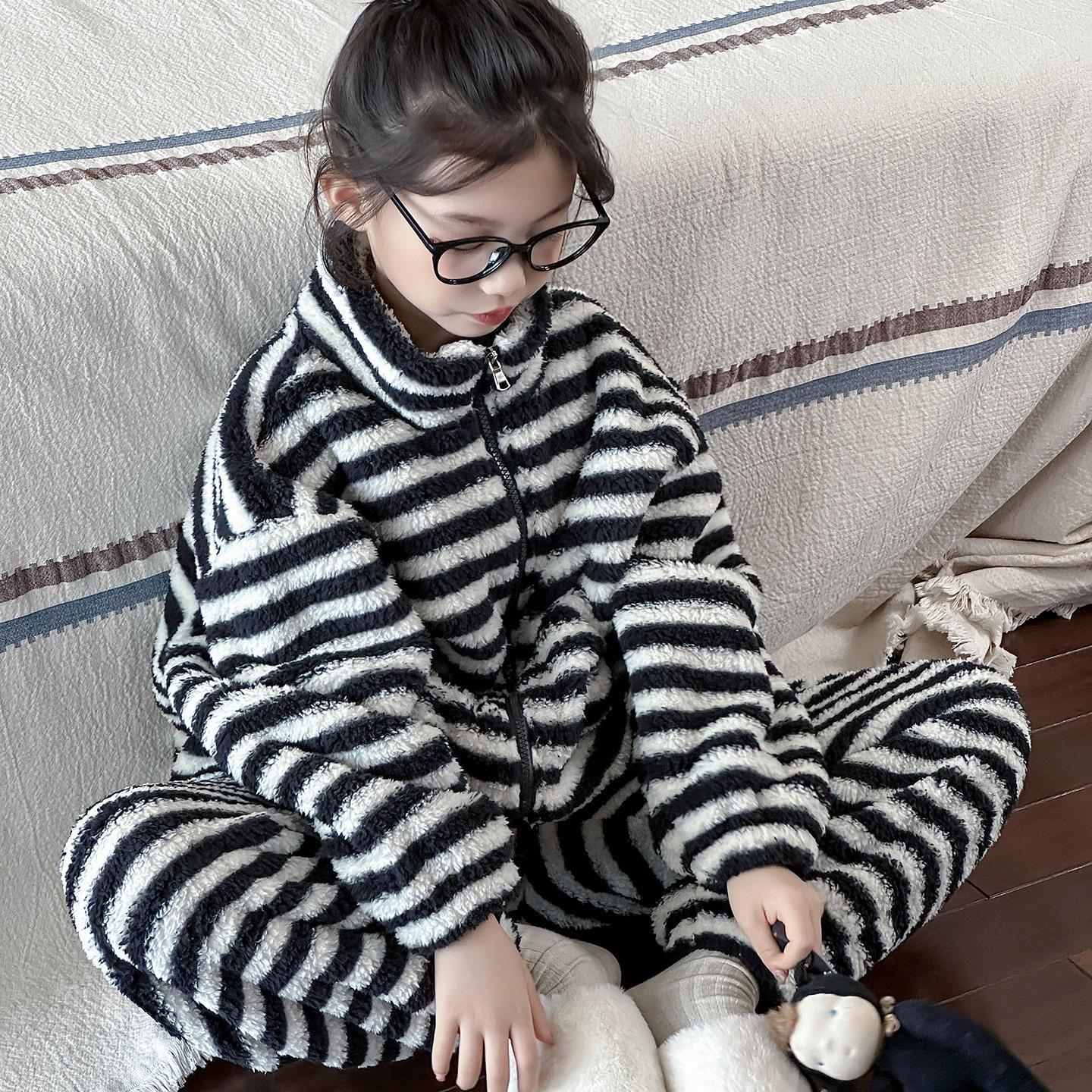 女童冬季睡衣套装2025新款洋气儿童儿童冬装家居服中大童加绒衣服