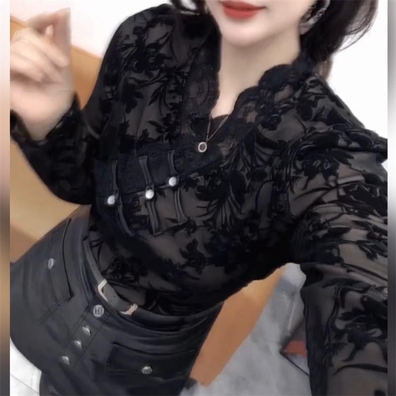 2025冬季新款时尚宽松长袖显瘦遮肚打底衫V领气质大码纯色潮