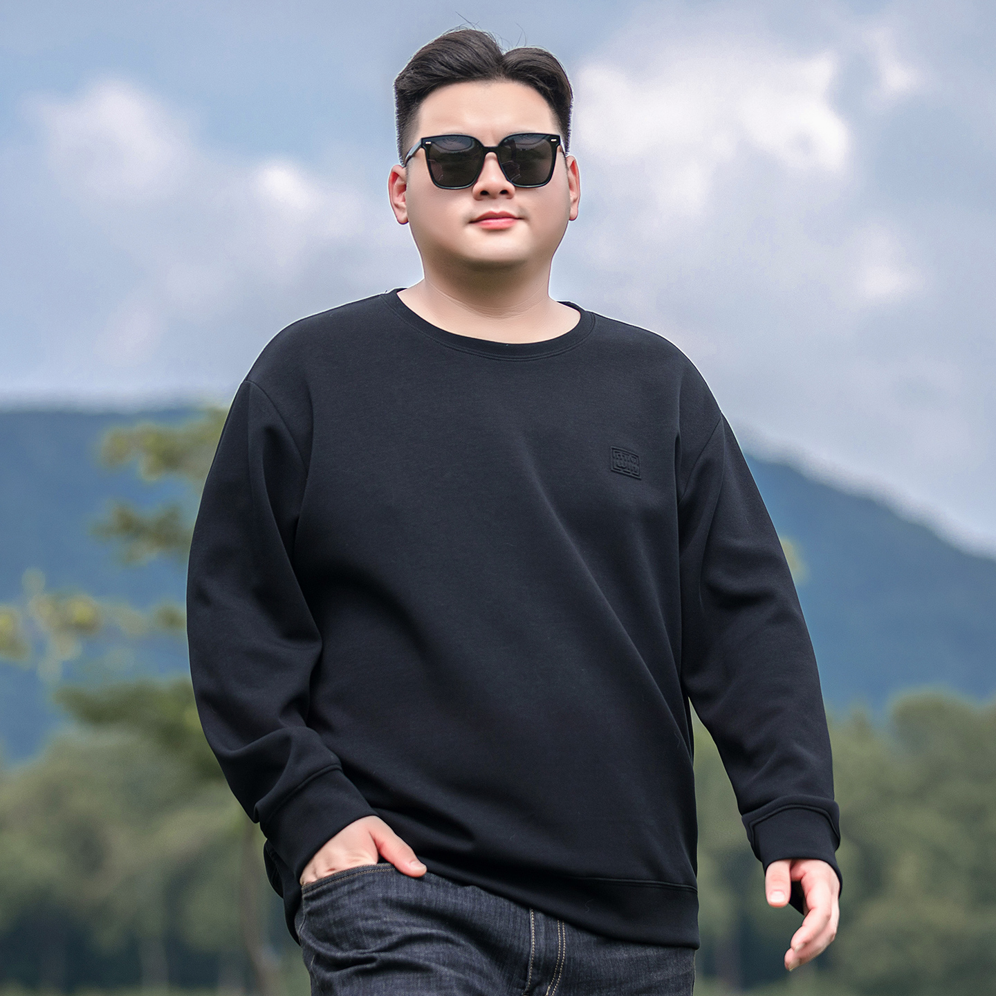 大码圆领卫衣男春秋宽松运动上衣胖子加肥加大休闲长袖打底衫肥佬