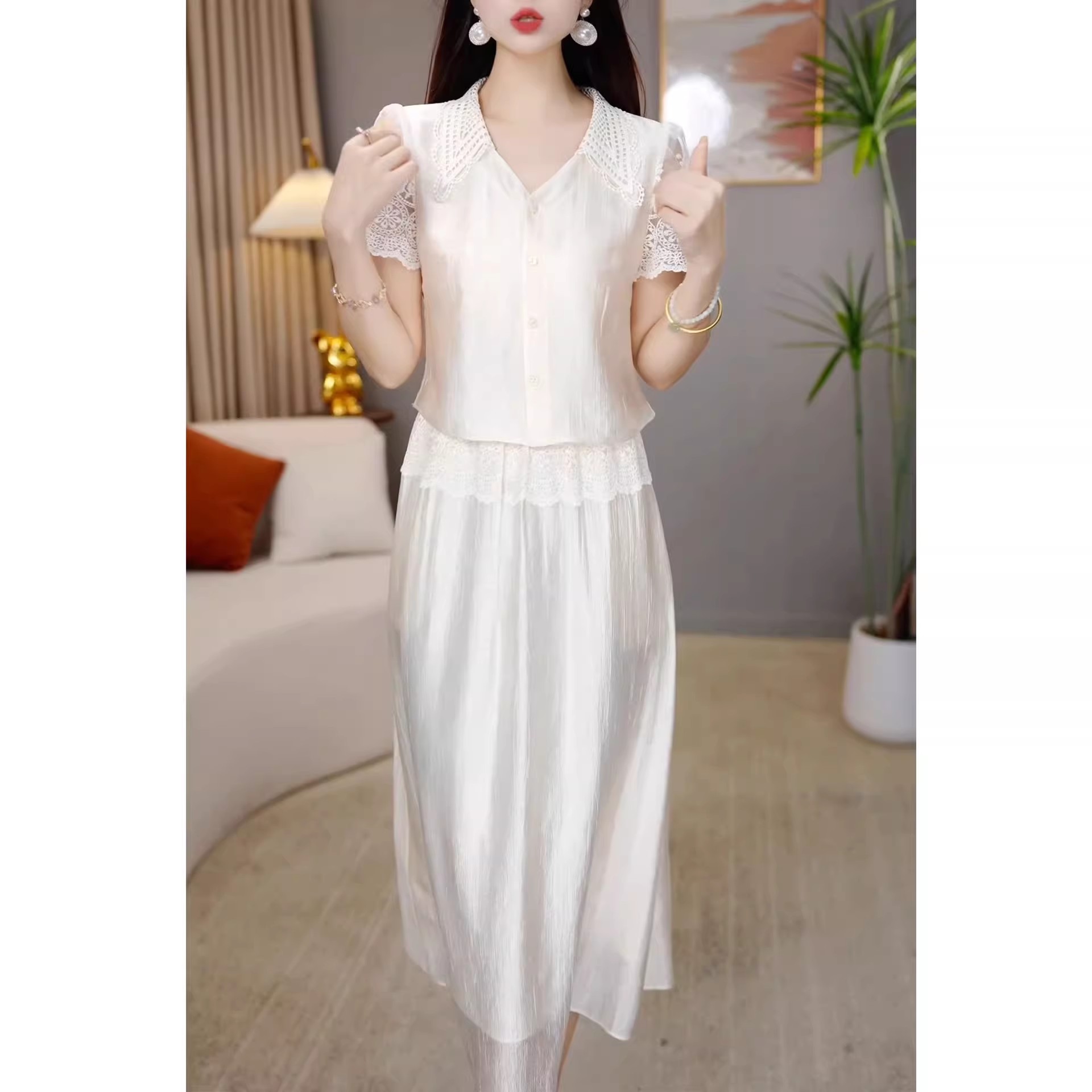 2025夏季新款时尚法式短袖连衣裙女气质显瘦蕾丝拼接中长款休闲裙