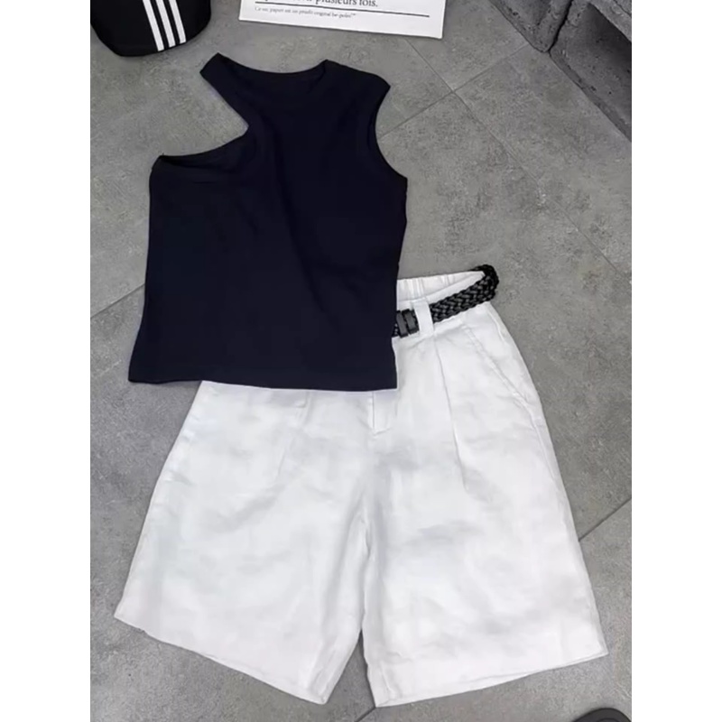 多巴胺夏季衣服新款高级别致独特气质小个子通勤黑色背心短裤套