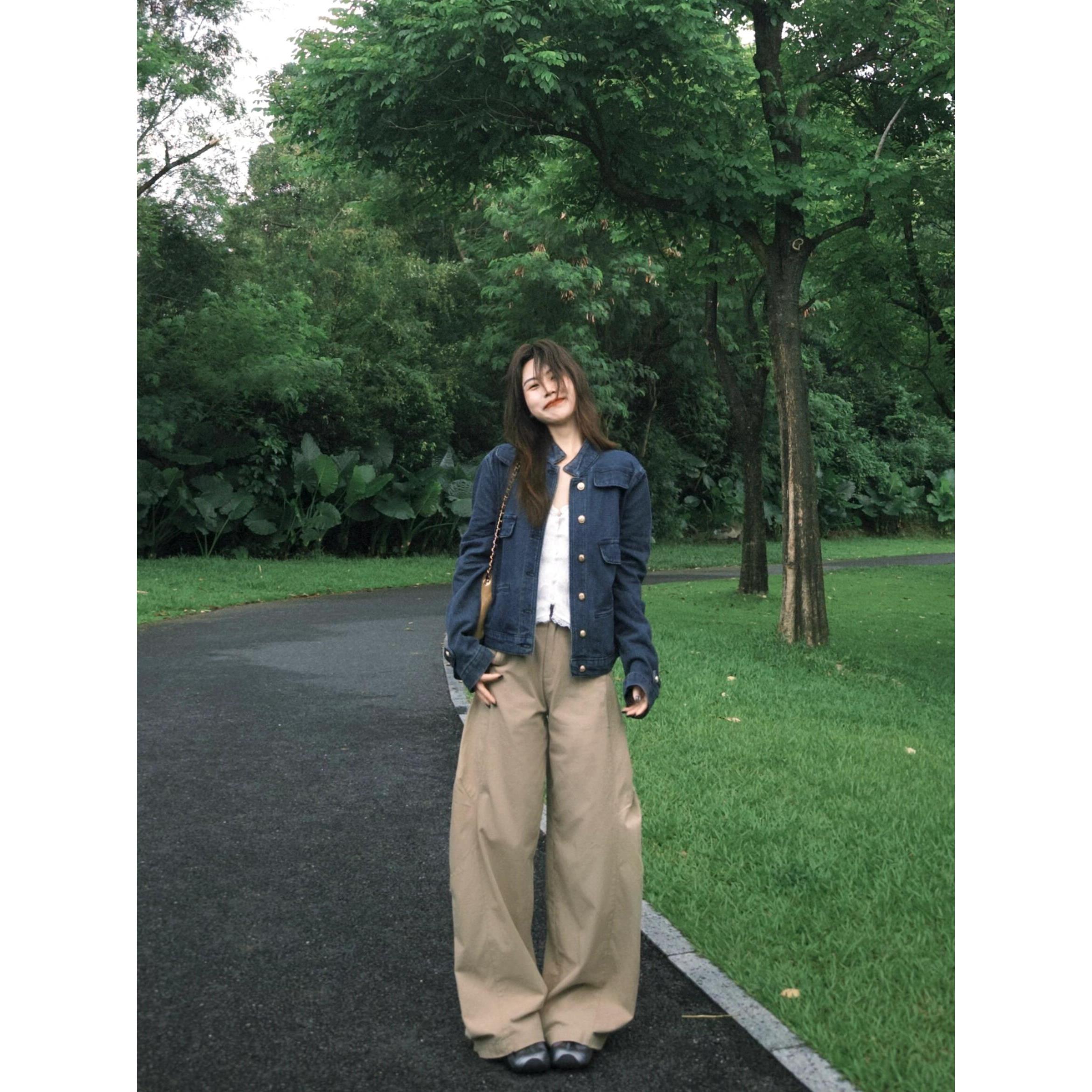 秋季流行风格短款复古正肩老钱风丹宁牛仔夹克外套女小个子高级感