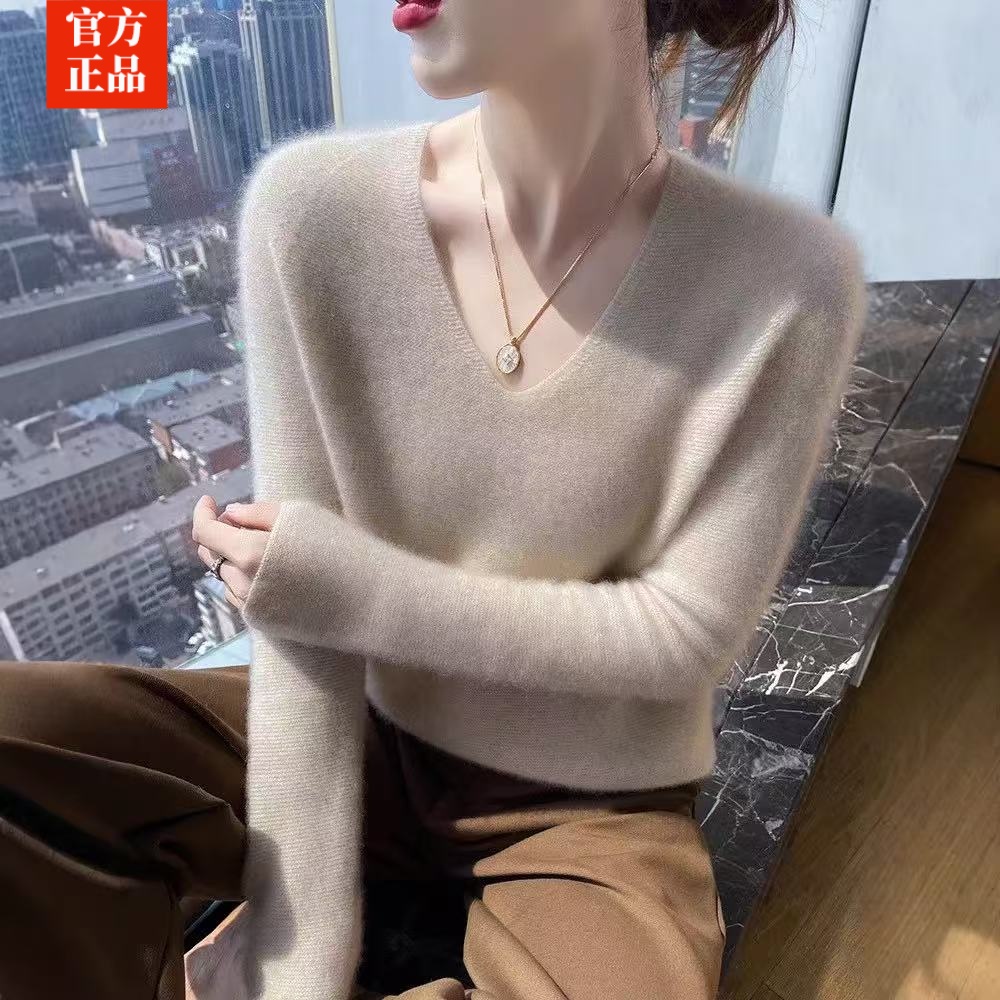 2025秋冬新款100纯羊绒衫女士V领显瘦针织打底衫百搭宽松毛衣