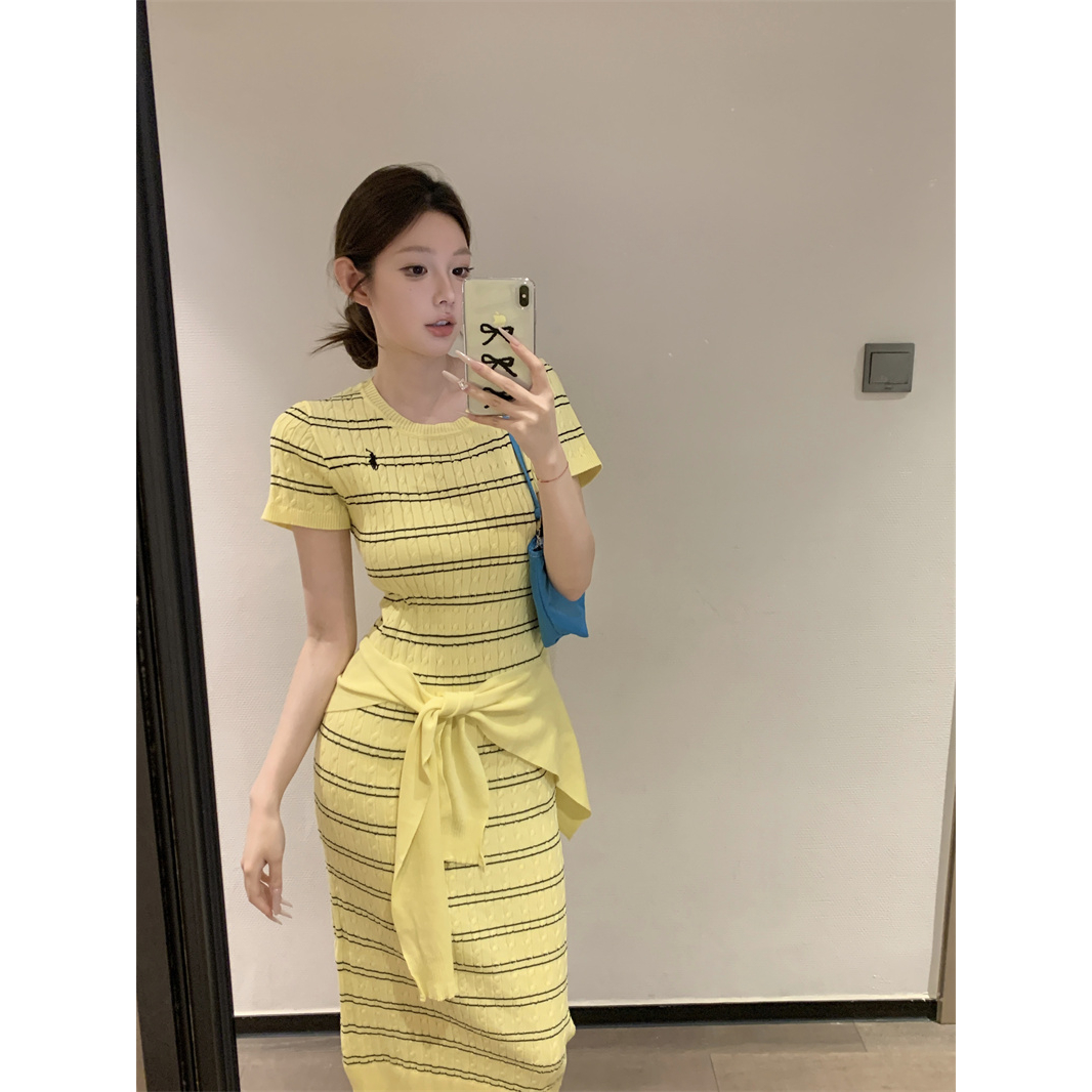 夏季女披肩两件套遮肉显瘦条纹针织包臀长裙法式气质小个子连衣裙