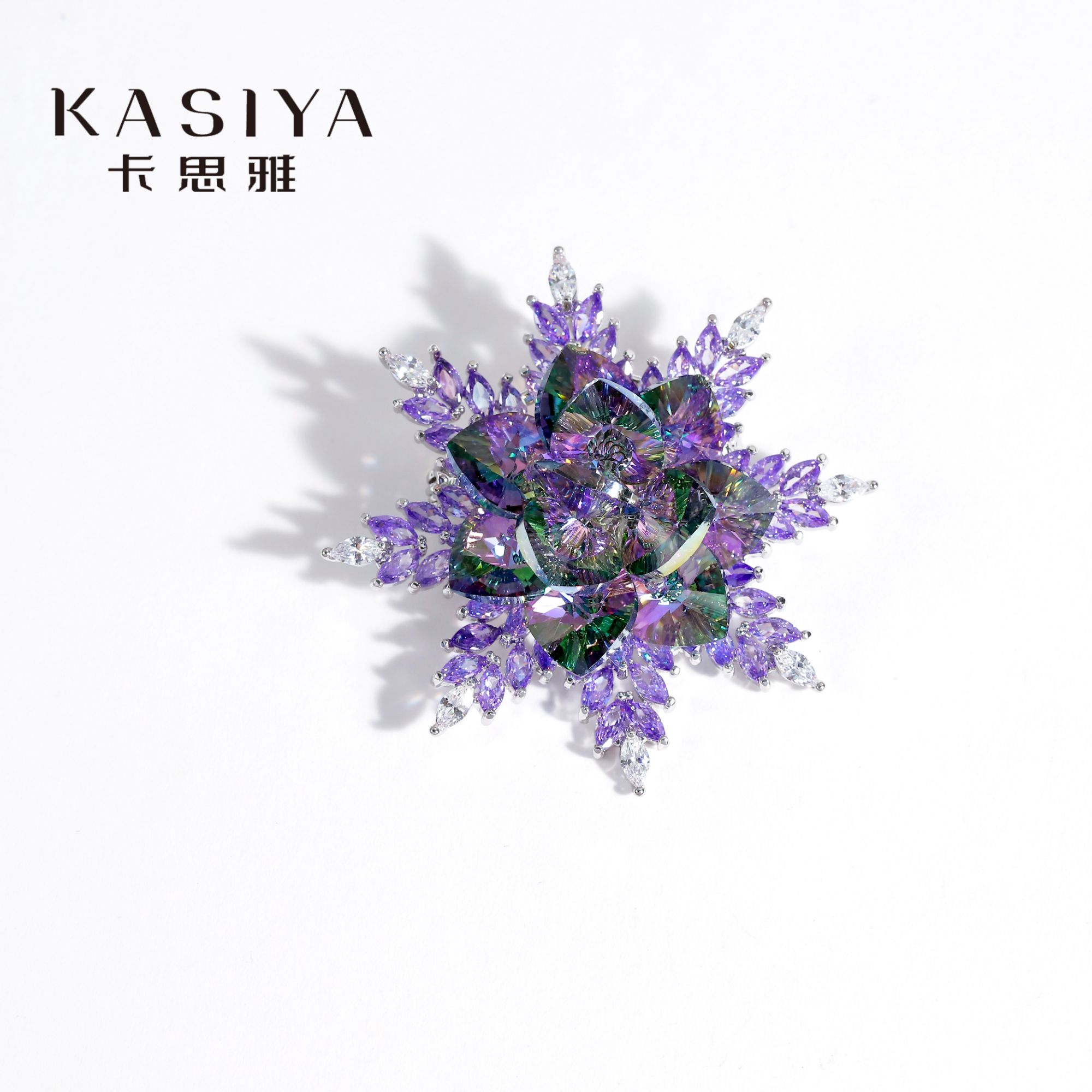 kasiya/卡思雅 铜合金仿水晶胸针 施家星空绿雪花胸针百搭款