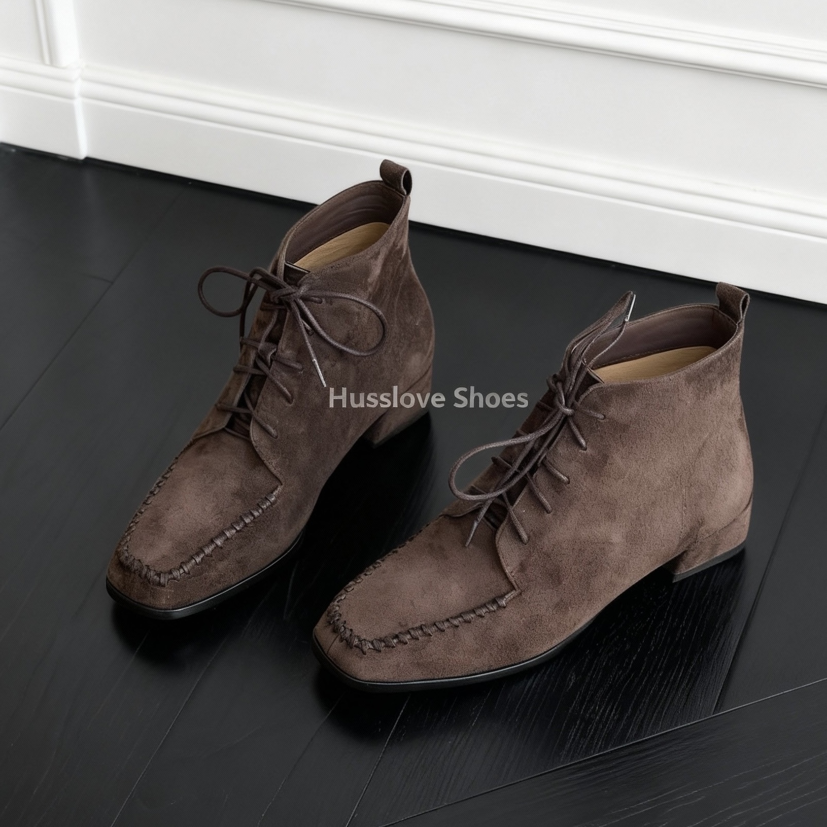 HUSSLOVE 羊反皮·跟高3CM·复古百搭方头英伦风系带磨砂皮马丁靴