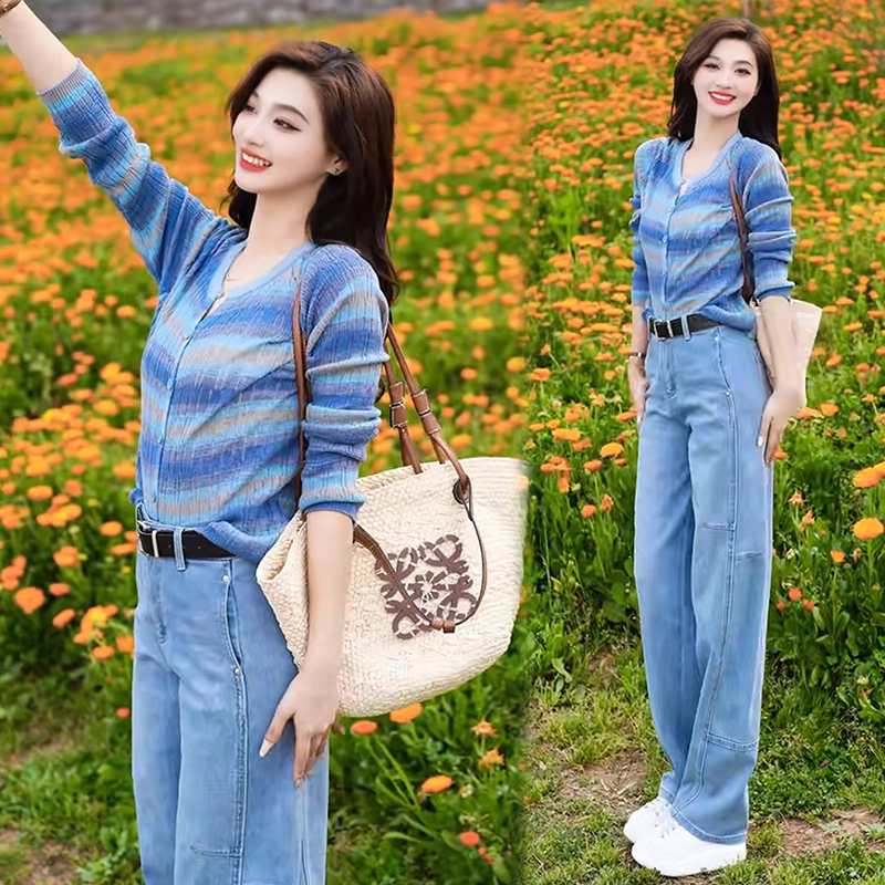 时尚套装女2025春秋季新款长袖防晒针织衫+休闲弯刀牛仔裤两件套