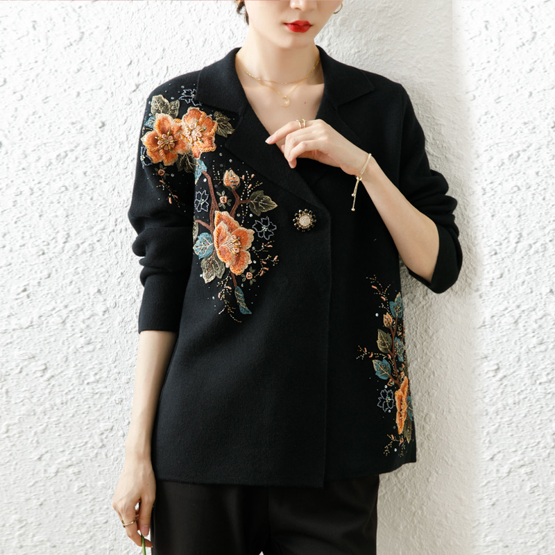 亿喜绣 秋冬中老年喜婆婆妈妈结婚宴西装领绣花短外套羊毛衣92116