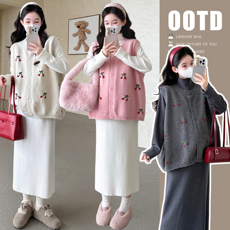 2025年秋季新款半高领毛衣裙+ 优质版开衫马甲百搭外穿秋冬产后