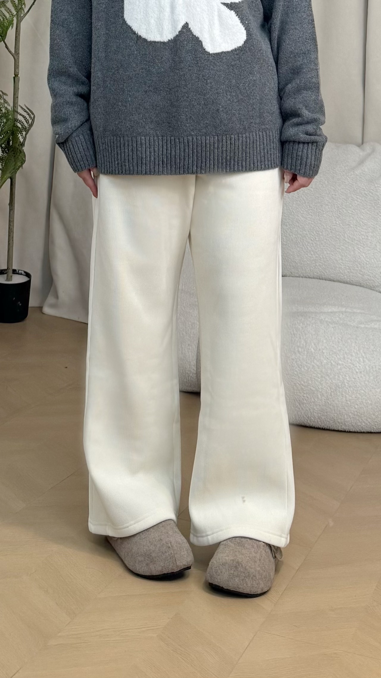 秋冬米白色松紧腰厚款加绒细条纹胖mm直筒裤遮肉显瘦阔腿裤大码