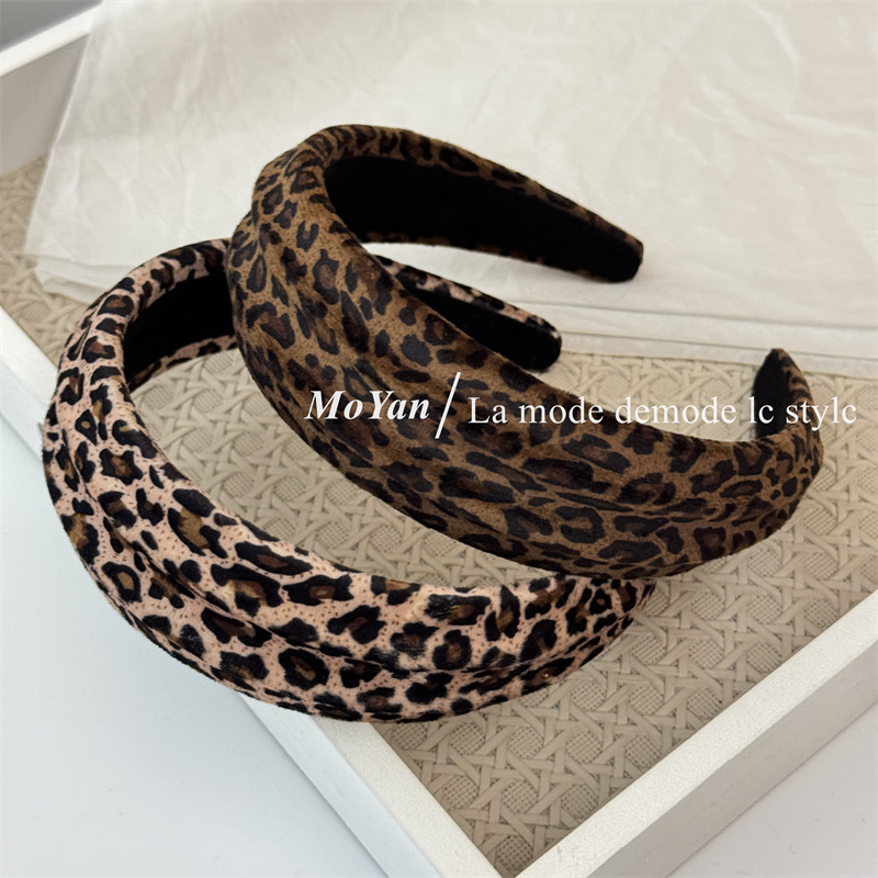 新款网红宽边豹纹发箍复古港风显脸小头箍百搭气质外出绒面压发卡