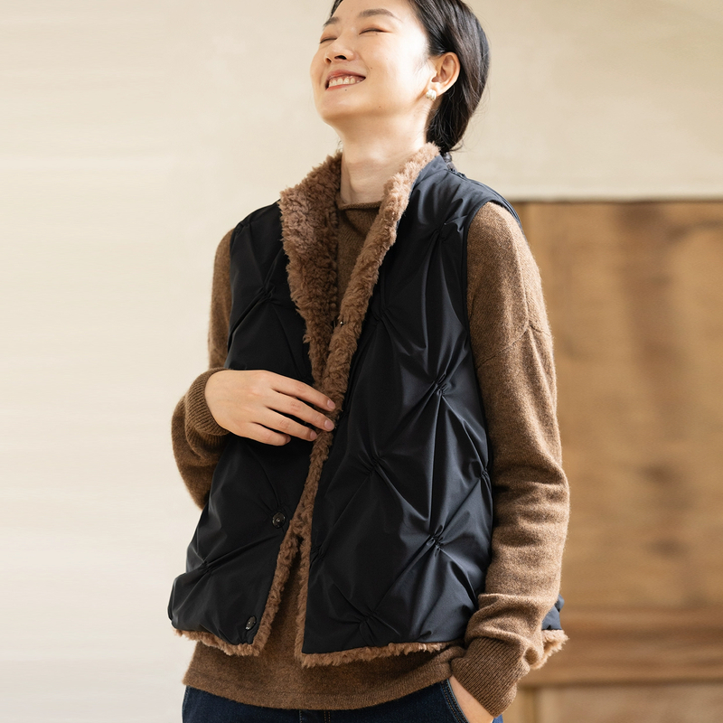 牧衣游进口防水抗污两面穿羽绒马夹 福利款 瑞丰年不支持会员折