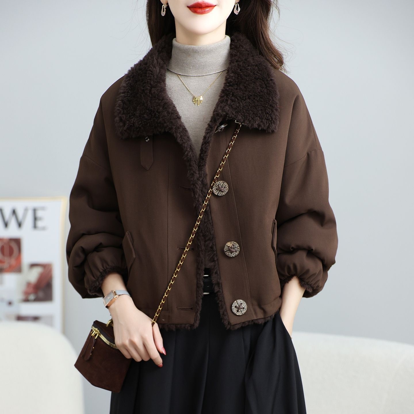 时尚洋气大翻领羊羔毛短款棉衣外套女冬季新款宽松显瘦厚棉服棉袄