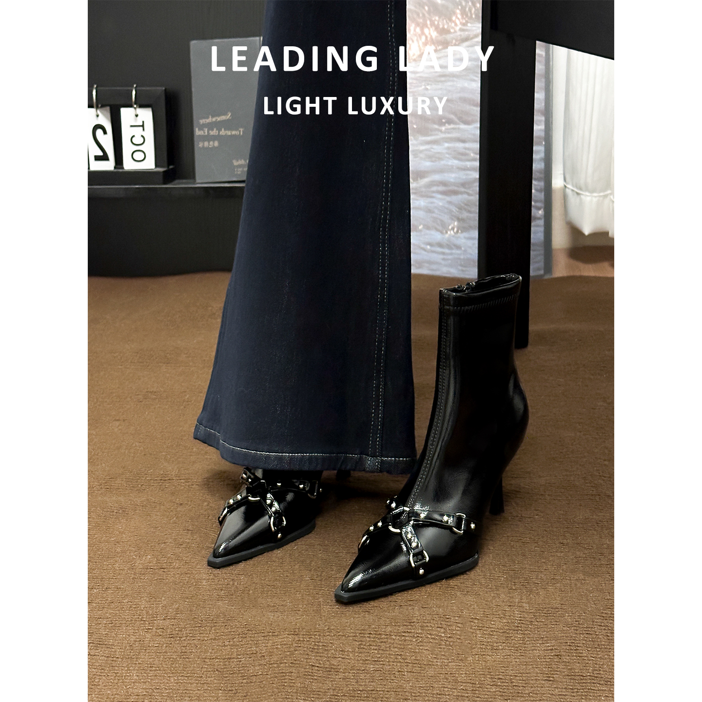 女主角高跟短靴女秋冬新款气质黑色复古细跟尖头金属链条瘦瘦靴