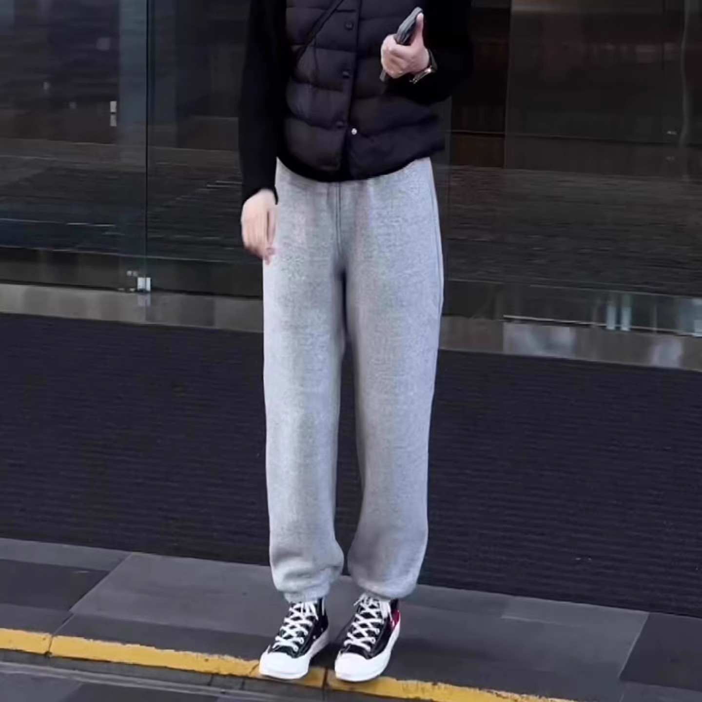 灰色阔腿裤女2025年新款冬厚裤子宽松bf慵懒风直筒休闲裤束脚卫裤