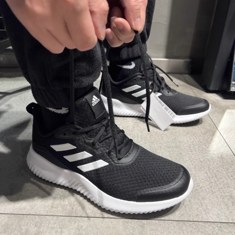 Adidas阿迪达斯运动男女ALPHACOMFY透气轻便缓震休闲跑步鞋GV7902