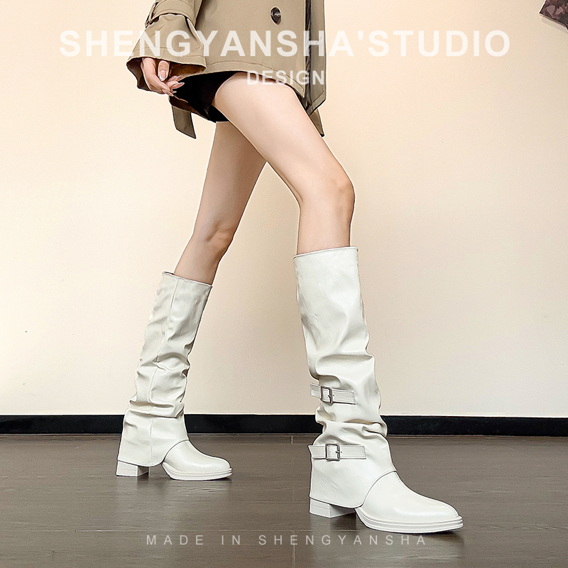 圣妍莎秋冬新款裤管靴厚底尖头高筒靴粗跟不过膝褶皱高跟牛仔靴女