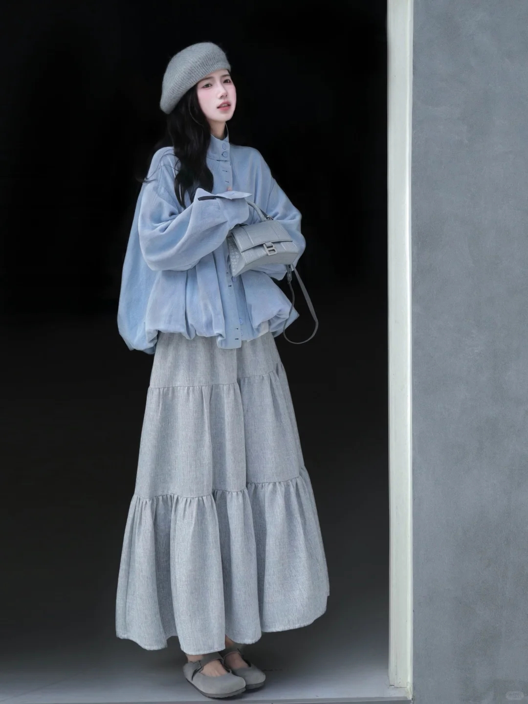 2025秋季新款今年流行穿搭韩系设计感花苞下摆外套半身裙两件套女