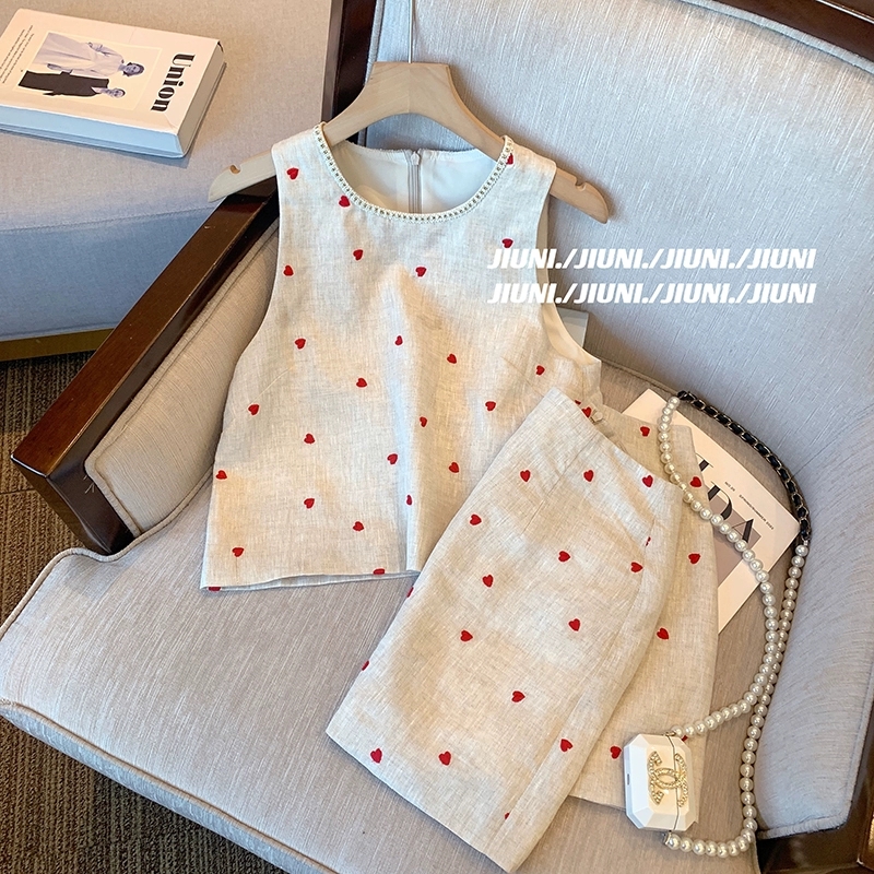 法式小个子休闲套装女装夏季甜美风爱心减龄无袖马甲a字裙两件套
