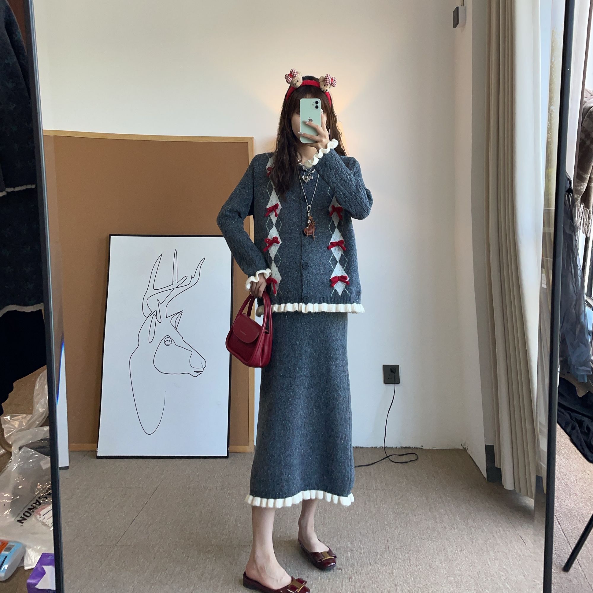 孕妇装2025时尚韩系初秋显白针织吊带开衫两件套连衣裙加厚潮