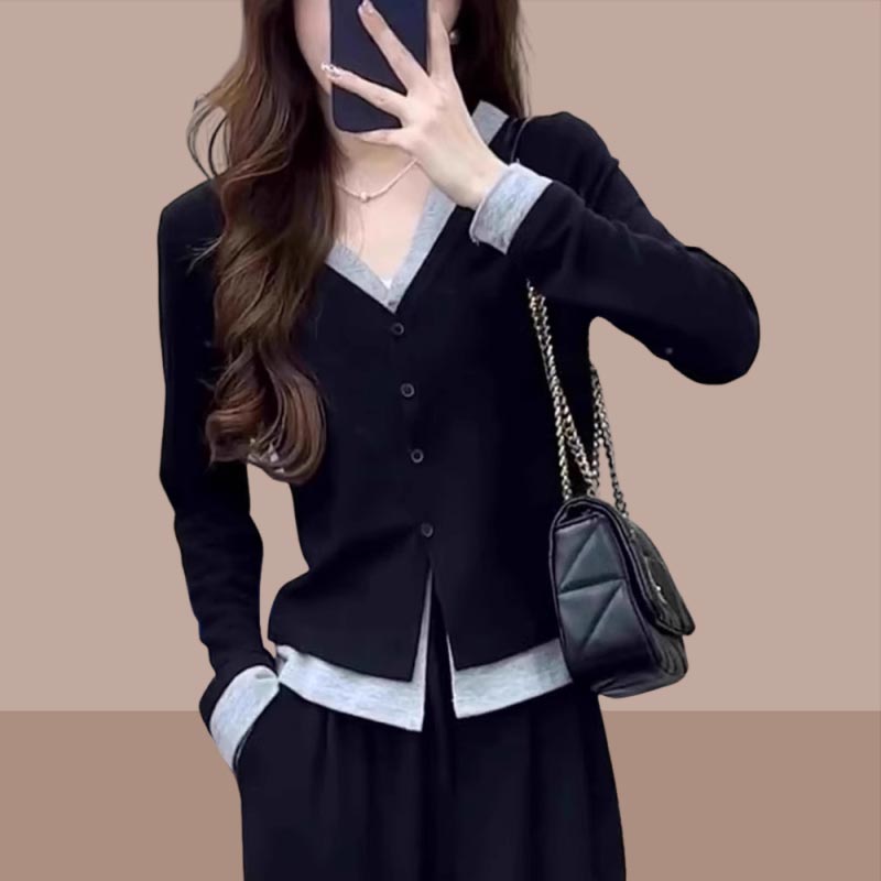 2025春秋季新款拼接假两件V领长袖毛衣女士设计感针织衫长袖上衣