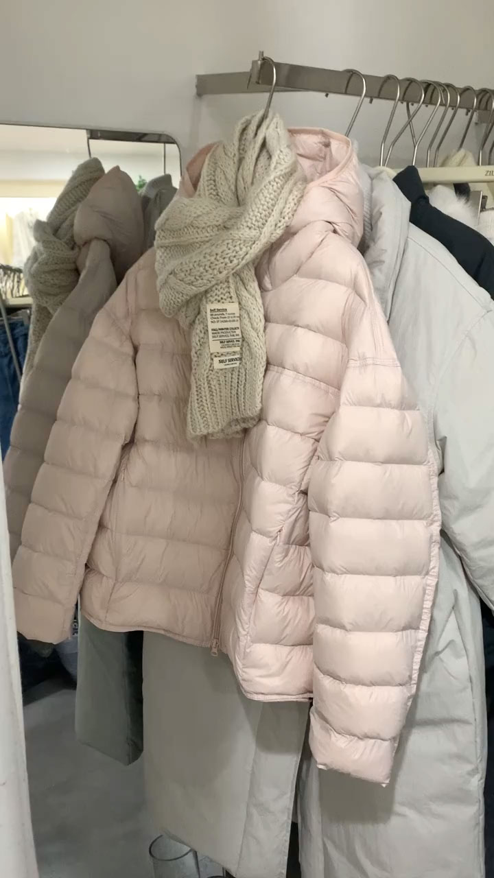 超好看排骨短款羽绒服女冬季新款韩版百搭显瘦圆领极简风保暖外套