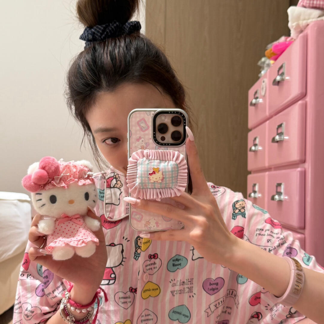 粉白格纹kitty枕头波漾磁吸适用iPhone16promax苹果15手机壳1413