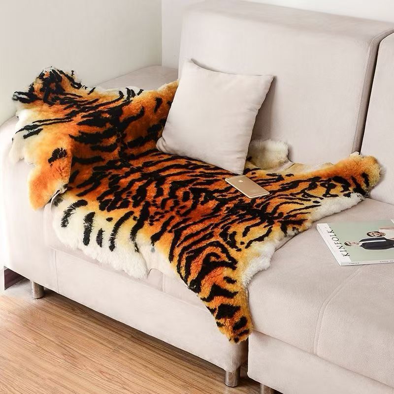羊皮仿真老虎皮客厅床边地毯皮毛沙发坐垫整张壁挂虎飘窗垫椅垫